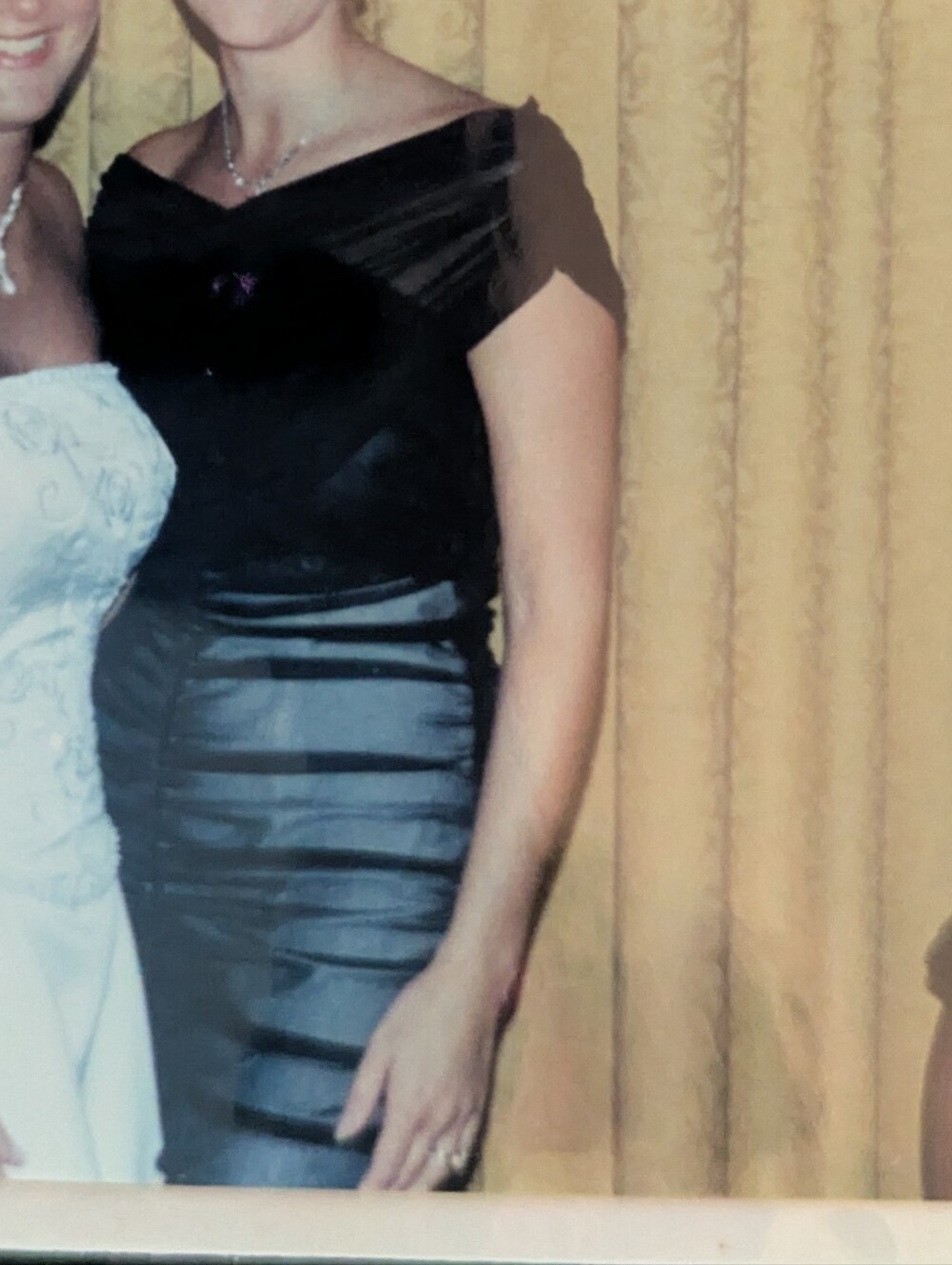Elegant Black Off-Shoulder Sheath Dress Cocktail